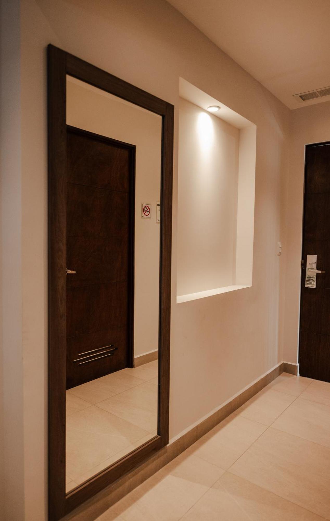 Hotel Centria Monterrey Ngoại thất bức ảnh