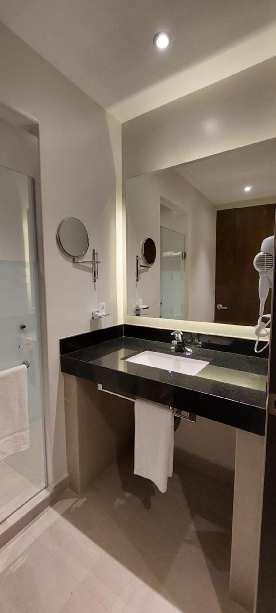 Hotel Centria Monterrey Ngoại thất bức ảnh